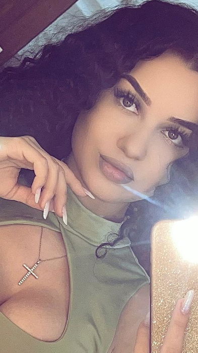 _allx_22, 20 years old from Romania