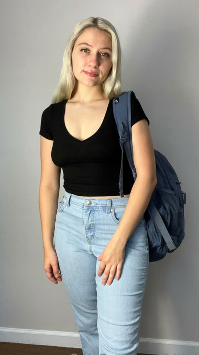 @Limasb19, 22 years old from Austria