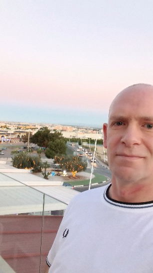 Furbsone79, 45 years old from United Kingdom