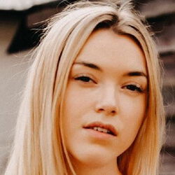 anny aurora