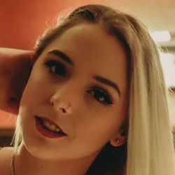 chloe kinks 