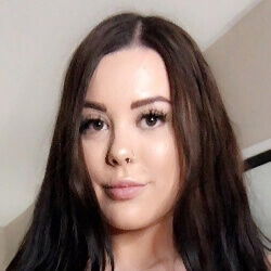 lara lilac