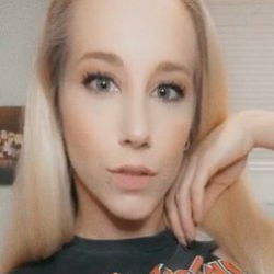 lorah lee