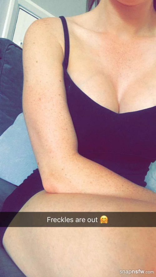 natalie jones Snapchat Image: freckles are out