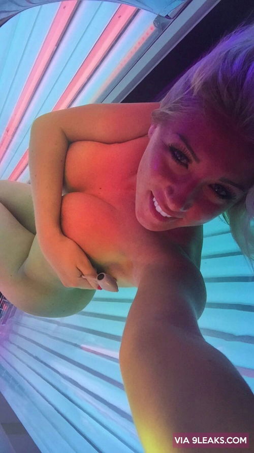 Happy Tanning! from cake electra snapchat