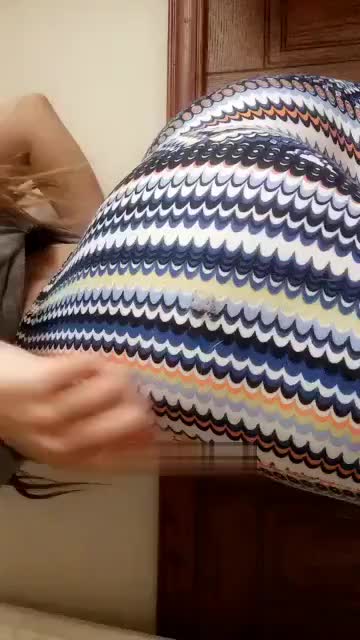 cherubesque Snapchat Video: Shy girl exposed her big booty
