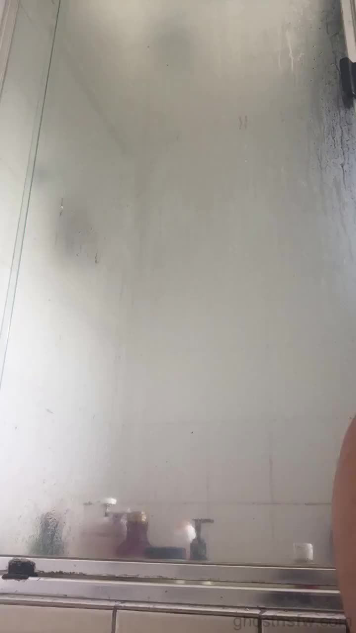 ava arachnie Snapchat Video: Watch me take a shower