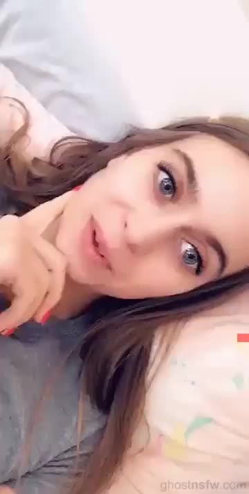 jill kassidy Snapchat Video: Snapchat teen loves her big pink dildo a lot
