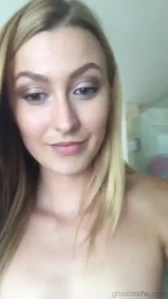 Naked Blonde Her from Alexa Grace ' s snapchat | sextflirt.com
