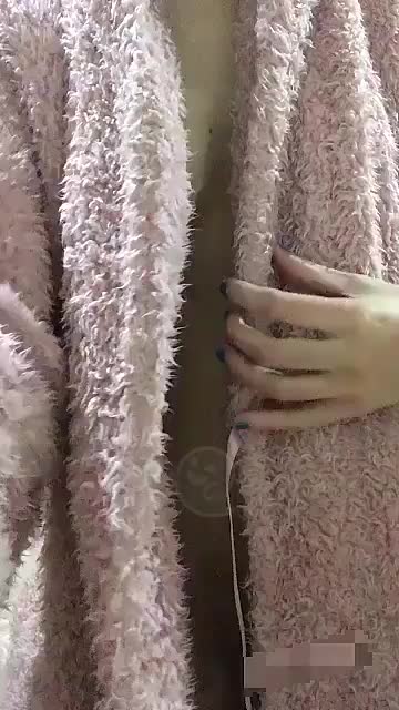 laiste girl Snapchat Video: Her pussy is always wet and ready for you