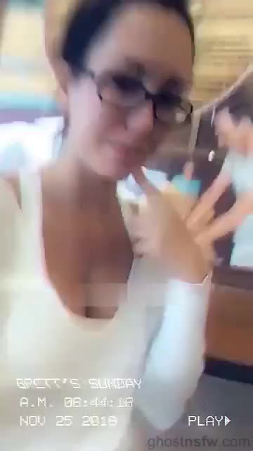 brett rossi Snapchat Video: Beautiful girl filming herself naked