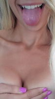 sarahsex, 19 years old from Canada