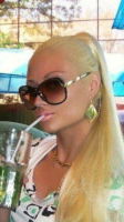 darlene, 21 years old from France