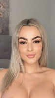 ella2370, 19 years old from United Kingdom