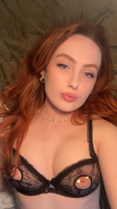 Scarlett7070, 23 years old from United States