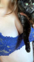 april, 19 years old from United States