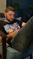 wiseghoul, 21 years old from Réunion