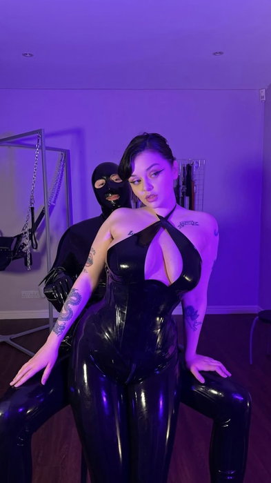 Mommyjoyce's kik sexting profile - 29 yo woman from Germany