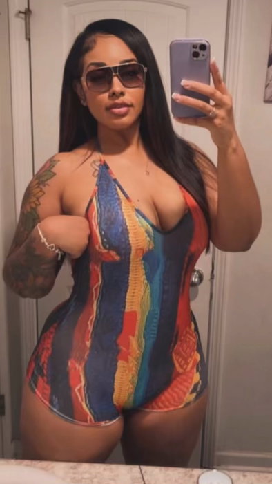 Debra's tiktok sexting profile - 25 yo woman from United States