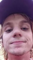 foreverfallen77, 19 years old from United States