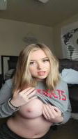 alurey89, 22 years old from United States