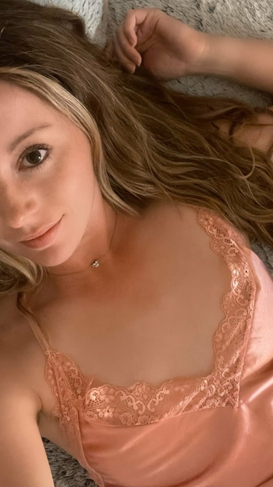 angelax810's  sexting profile - 19 yo man from United States