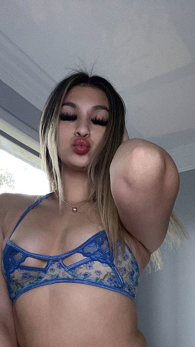 blushemyshade's snapchat sexting profile - 25 yo woman from United States