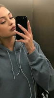 caramella4, 19 years old from Canada