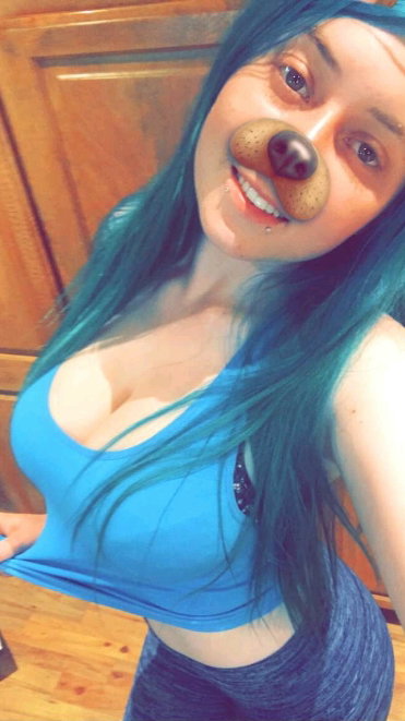 charlottey69's tiktok sexting profile - 26 yo woman from United States