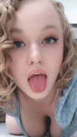 emilyye, 28 years old from United Kingdom