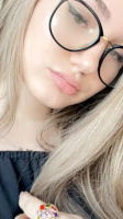 lisaaliz12, 19 years old from Canada