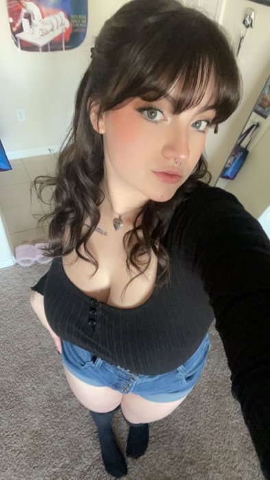 mearasarah93's snapchat sexting profile - 26 yo woman from United States