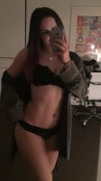 prellehelen, 22 years old from United States