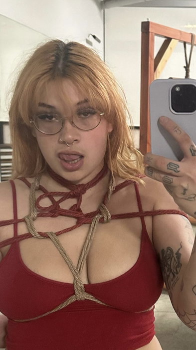 sarahcolon23's kik sexting profile - 28 yo woman from United States