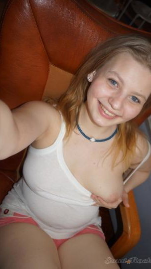 sitola2746's kik sexting profile - 22 yo woman from Australia