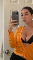 venola, 26 years old from United States