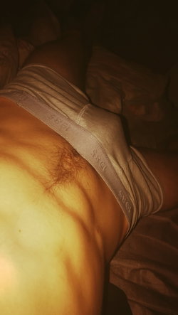 19xacex98's whatsapp photo - Thong, Selfie