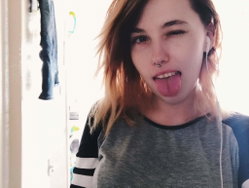 annartyxx's kik photo - horny, pussy, dirty, Brunette, Selfie