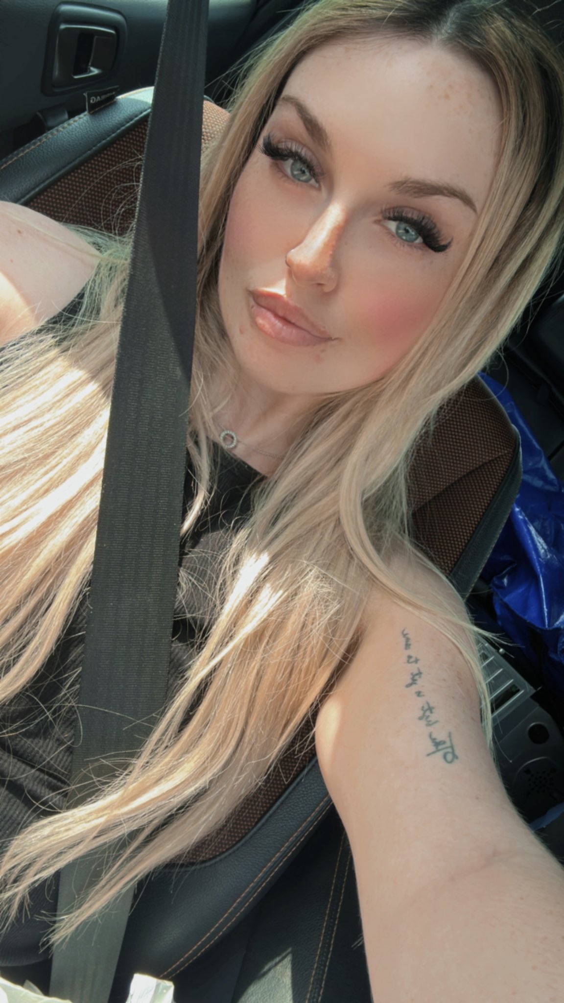 Still accepting new submissives . Only serious minded submissive/sluts should message me on telegram: @annecarey Charges applies here!!