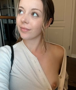 angelaxc249's telegram gallery - milf, xxx, creampie, Topless, Blonde, Brunette, Selfie, Tattoo (2/3)