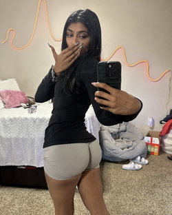 itspaulaxoxo's kik gallery - boobs, horny, dirty, Topless, Thong, Curvy, Brunette, Asian, Selfie (2/3)