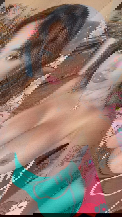 I'm horny right now add me telegram @jennica22 
