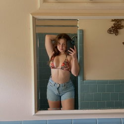 aarianaqueen's telegram photo - Topless, Brunette, Selfie