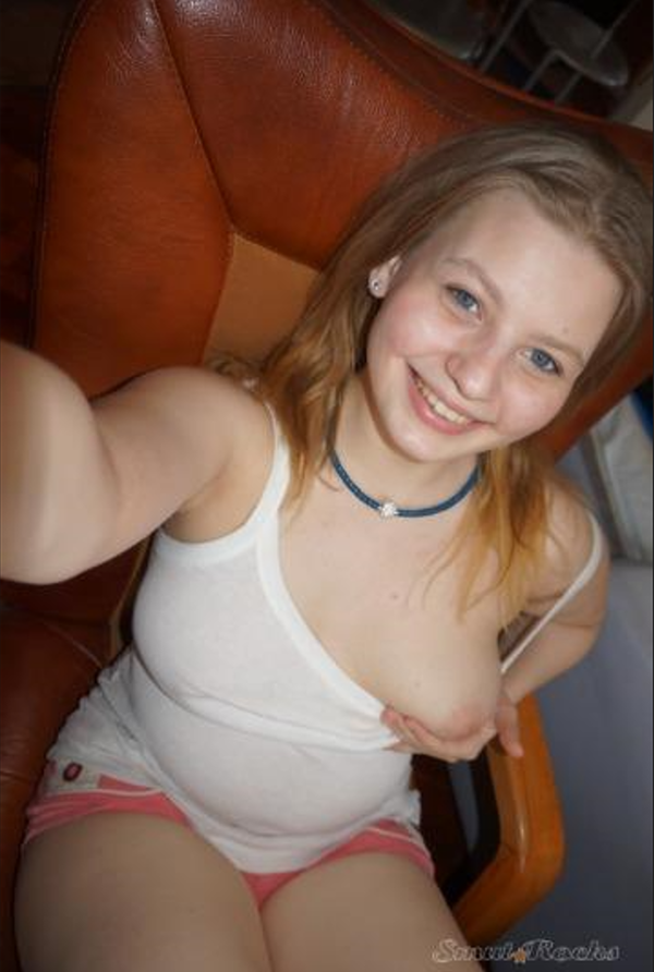 behini2834's kik photo - Topless, Blonde, Selfie