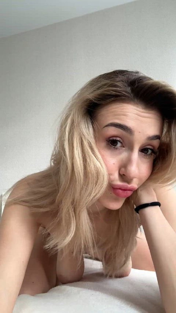 theevaamelia's telegram gallery - boobs, horny, nsfw (3/3)