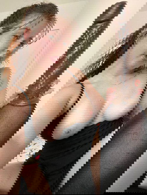 Add ne on telegram for sextimg,nude,video,pic add me on telegram @Rose_mary321