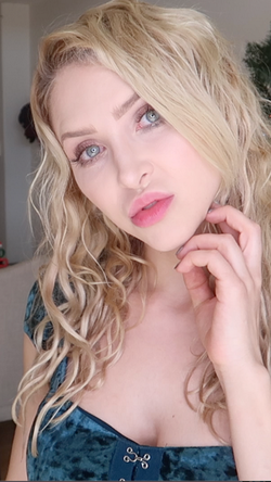 cutegirl64's snapchat gallery - Curvy, Blonde (3/3)