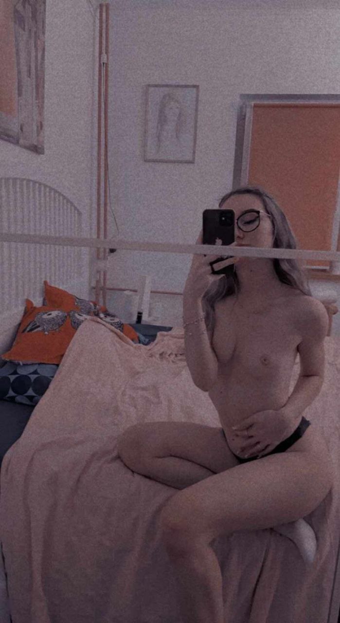 daisymira00's telegram gallery - ass, blowjob, dirty (1/3)