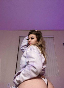 davinaimm65's snapchat gallery - Nudes, Thong, Thick, Blonde (3/3)