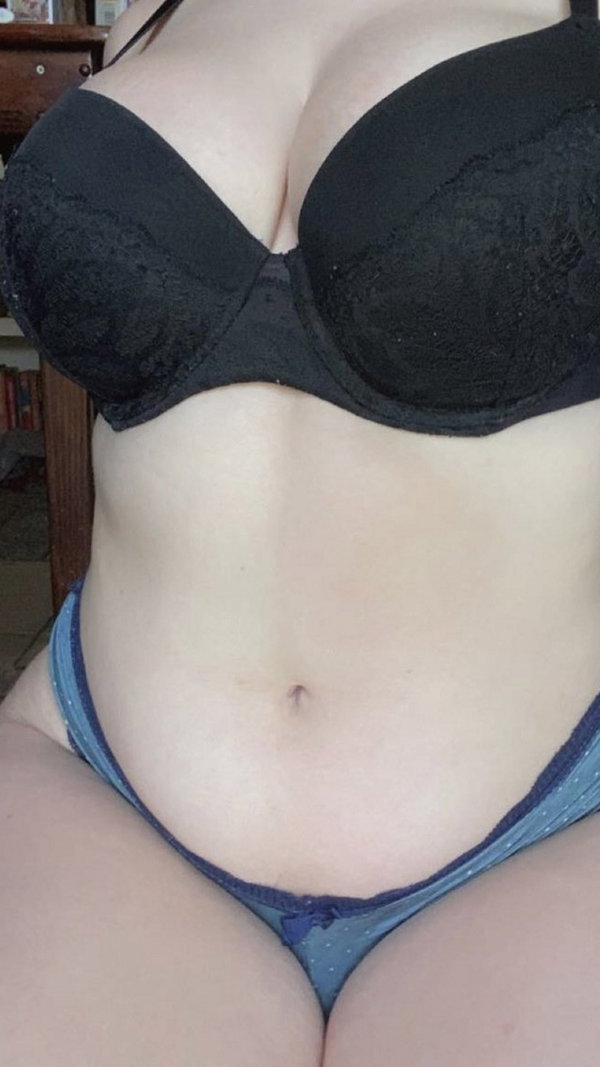 Erikalena1's telegram photo - Curvy, Big Boobs, Selfie